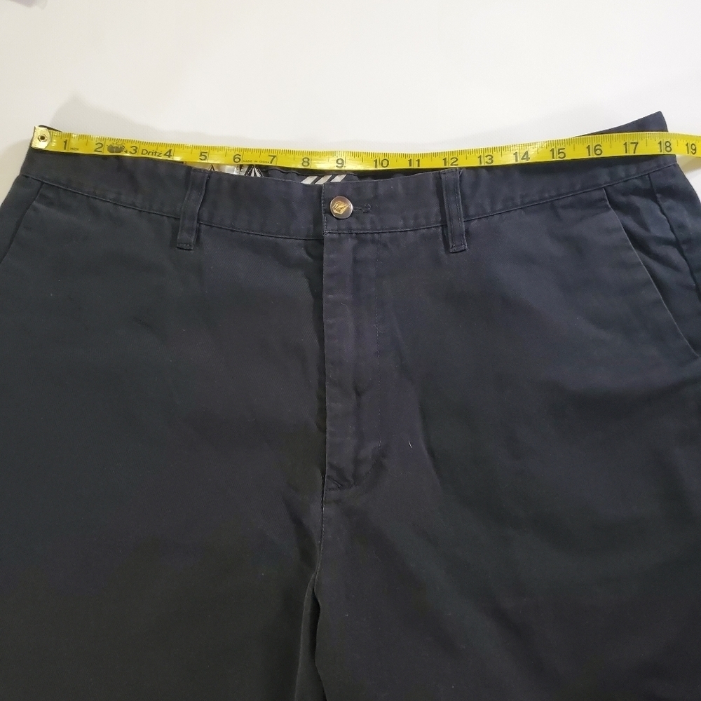 Volcom Shorts - Picture 11 of 12